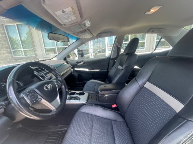 2013 Toyota Camry L - Photo 12