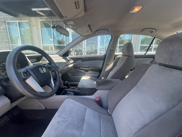 2010 Honda Accord LX-P - Photo 15