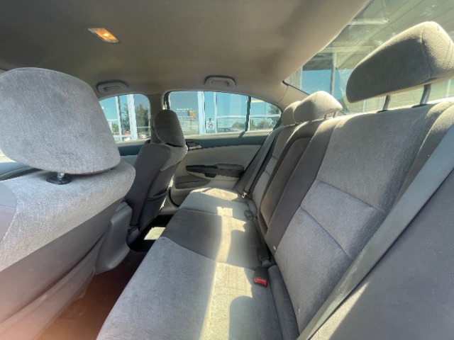 2010 Honda Accord LX-P - Photo 16