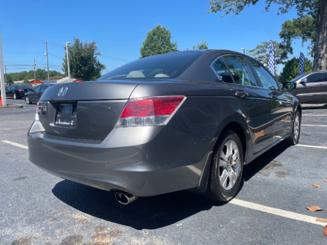 2010 Honda Accord LX-P - Photo 8