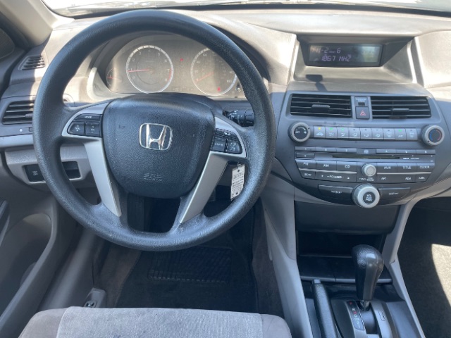 2010 Honda Accord LX-P - Photo 13